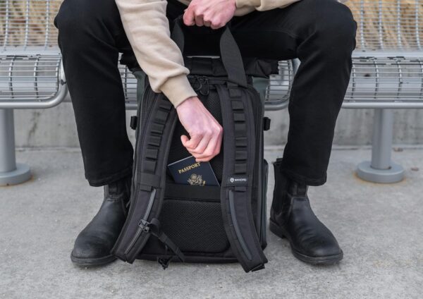 WANDRD All-New PRVKE Photography Travel Backpack & Photography Bundle - Image 6