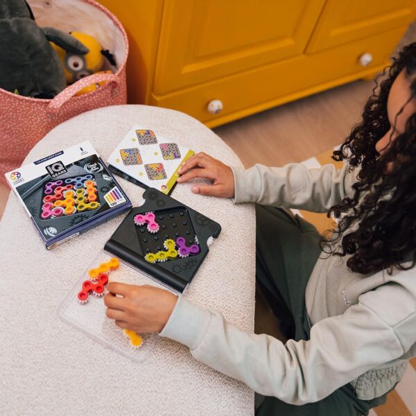 SmartGames IQ Gears Travel-Friendly Dynamic Logic Game Featuring 120 Challenges for Ages 7 - Adult - Image 7