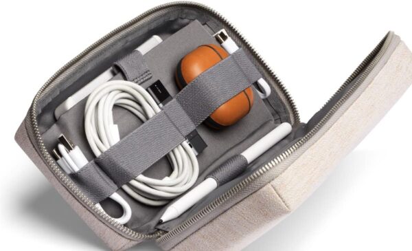 Bellroy Tech Kit (Tech Accessories Organizer Pouch, Zipper Closure Design, Stores Power Bank, Phone Charger, Cables & More, Internal) - Image 3