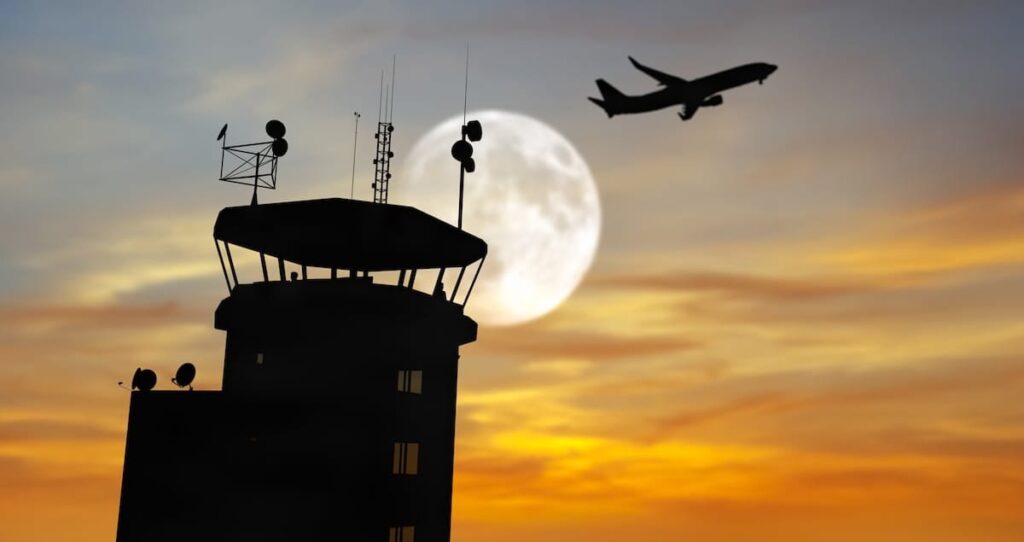 FAA Seeks Gamers for $155K Air Traffic Controller Positions